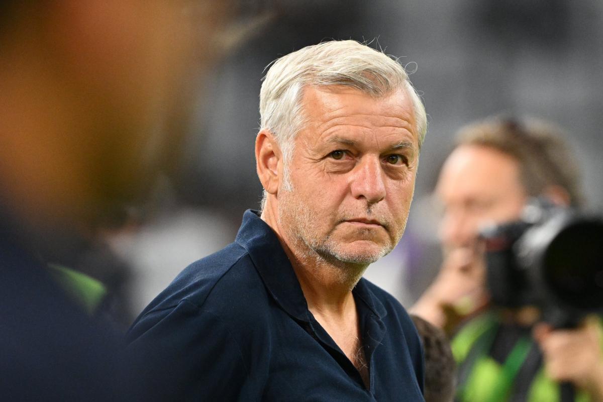 Góc Nhìn 32WIN: Genesio: Hai mùa dẫn dắt Rennes và mùa đầu ở Lille để lạ